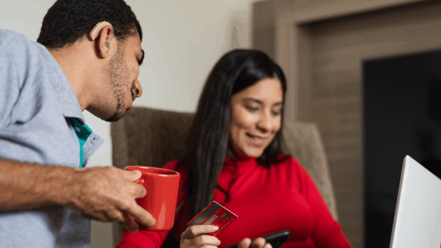 Do I need to sign the back of my credit card?
