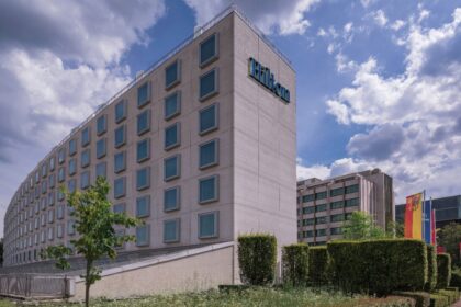 What is the value of Hilton's honor points?