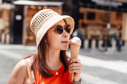 5 types of credit cards packed for summer trips
