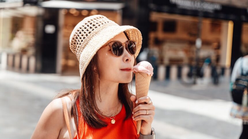 5 types of credit cards packed for summer trips