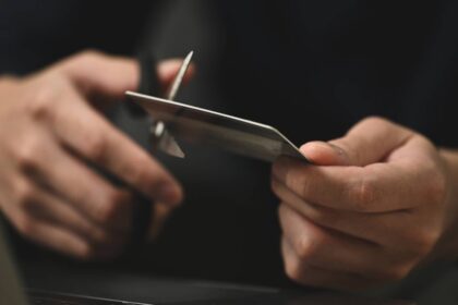 How to dispose of metal credit cards