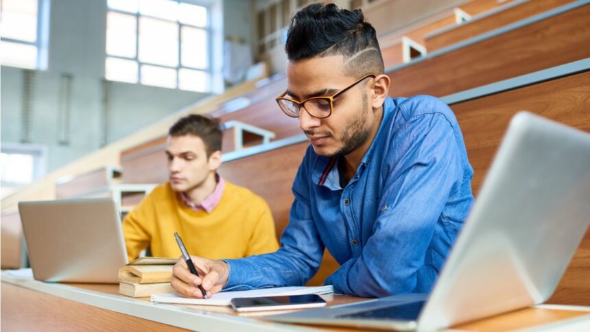 Student Loan Interest Rates: How do they work?