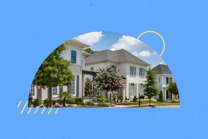 FHA Vs. Traditional Loans: What's the Difference?