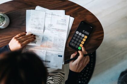 Credit card balances fell in the first quarter of 2025. The borrower has not left the forest yet