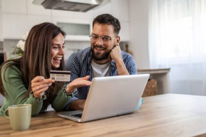 Credit Card Experts Analyse JD Power and Bankrate Scores