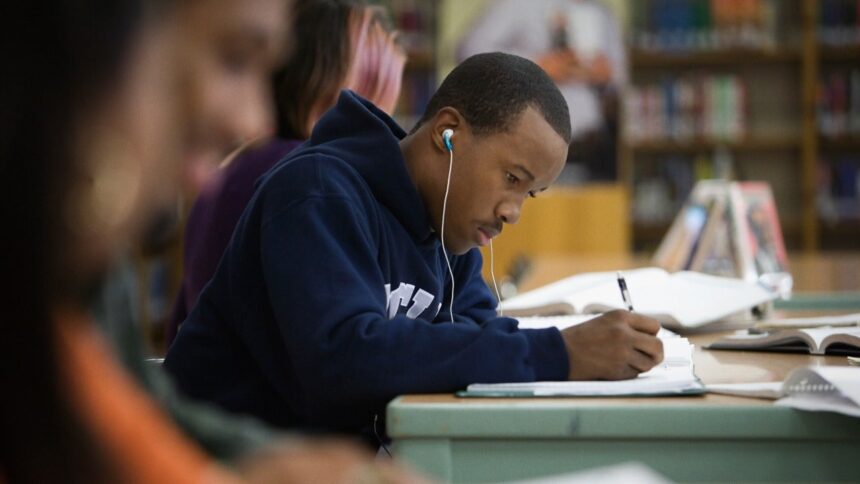 2025 FAFSA Statistics | Bank Rates